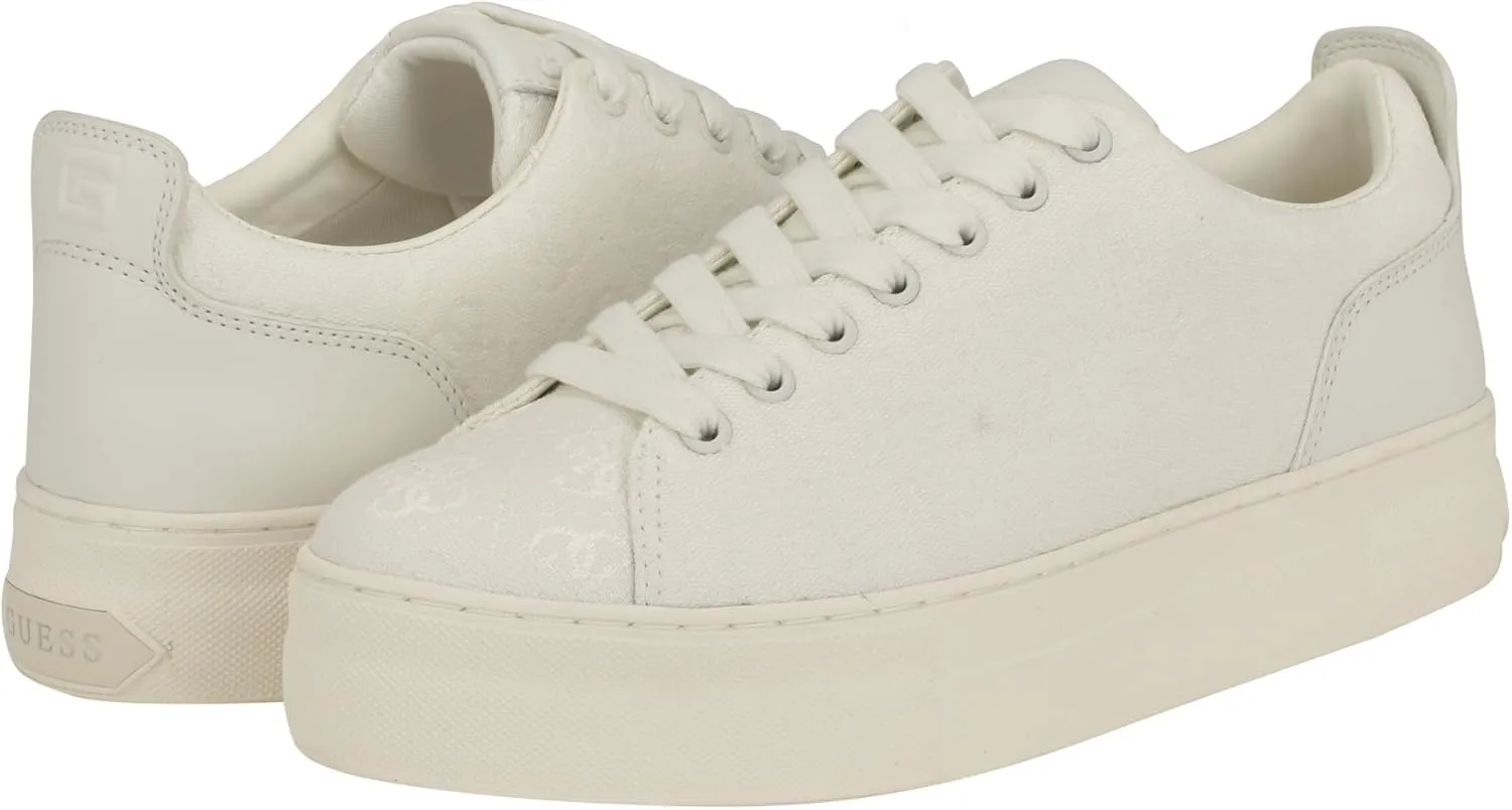 GUESS Women's Giaa6 Sneaker