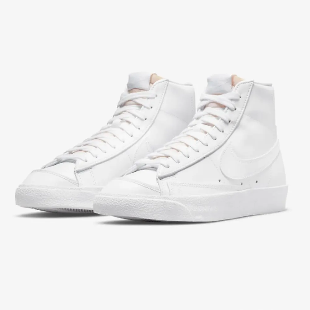 Nike Women's Laced Shoes