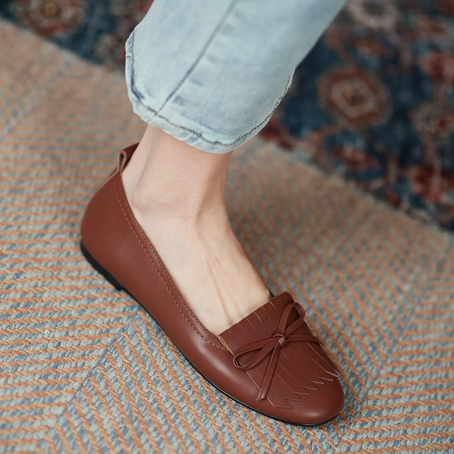 SHODENSE Women Slip On Round Toe Flat Shoes Bow Fringe Ballet Flats Comfortable 0.5” Flat Heels Penny Loafers Tassel Closed Toe Dress Shoes Office Work Party Vintage Casual Driver Flats 4-11 M US