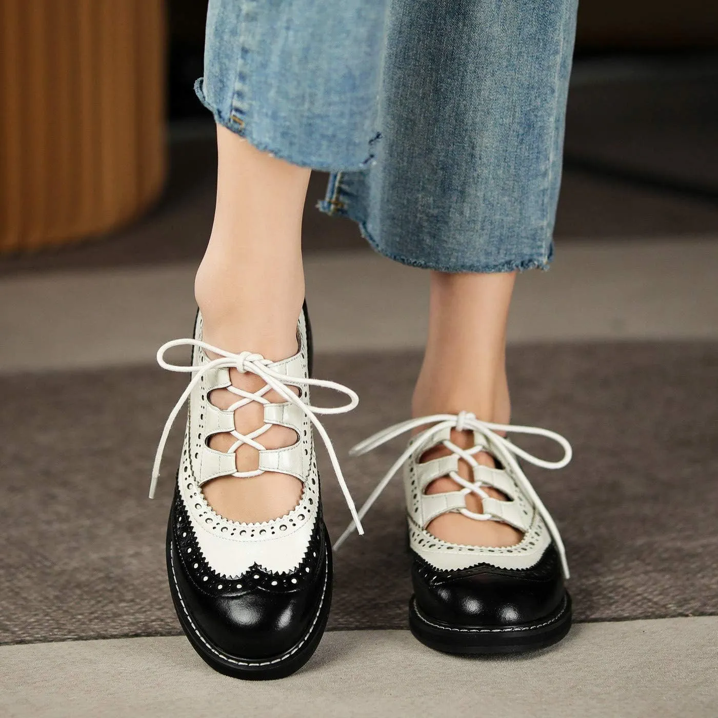 U-lite Women's Lace-up Wingtip Perforated Leather Oxfords Vintage Closed Toe Brogue Shoes